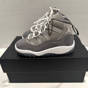 JORDAN 11 RETRO 6C